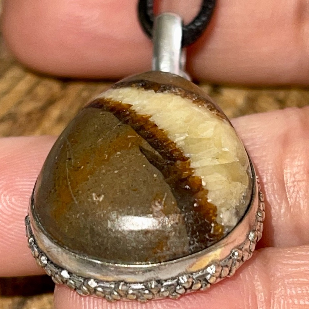 Septarian Nodule Dragon Stone Pendant 1 7/8” - Picture 5 of 10